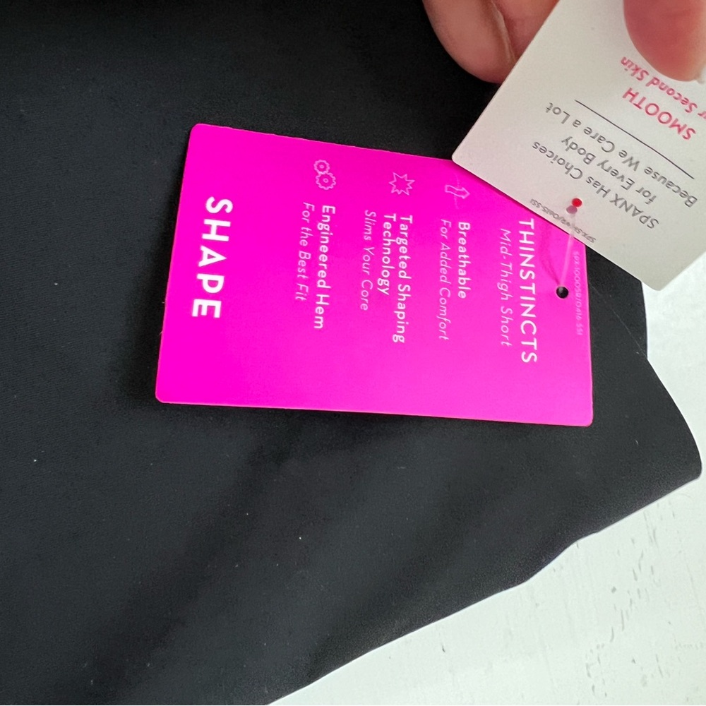 Spanx Shape Shorts, NET. - Picture 5 of 6